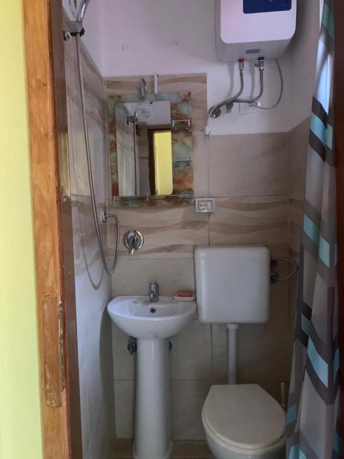 Rooms For Rent Shkoder Exterior photo